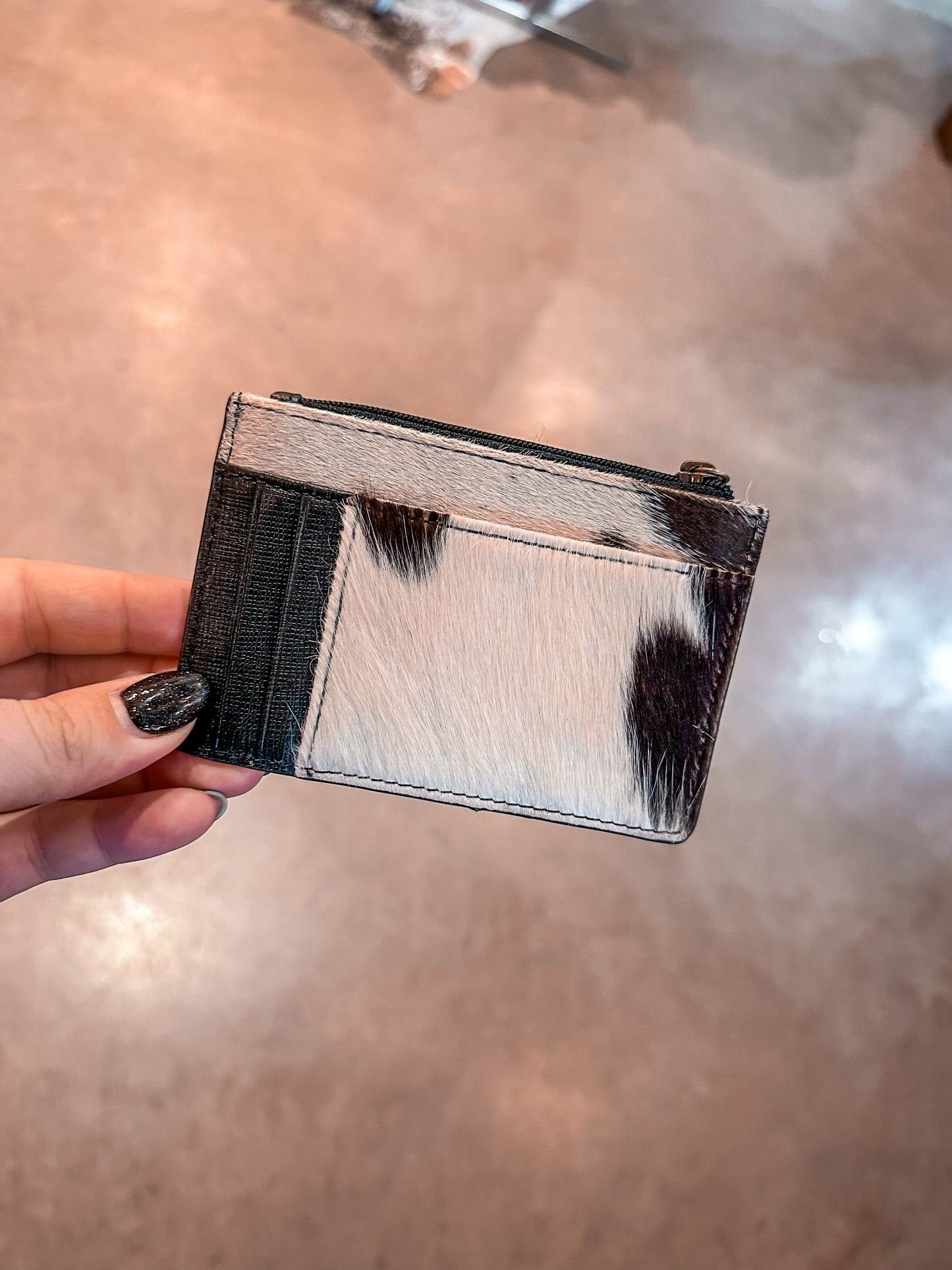 Multi card wallet with zipper
