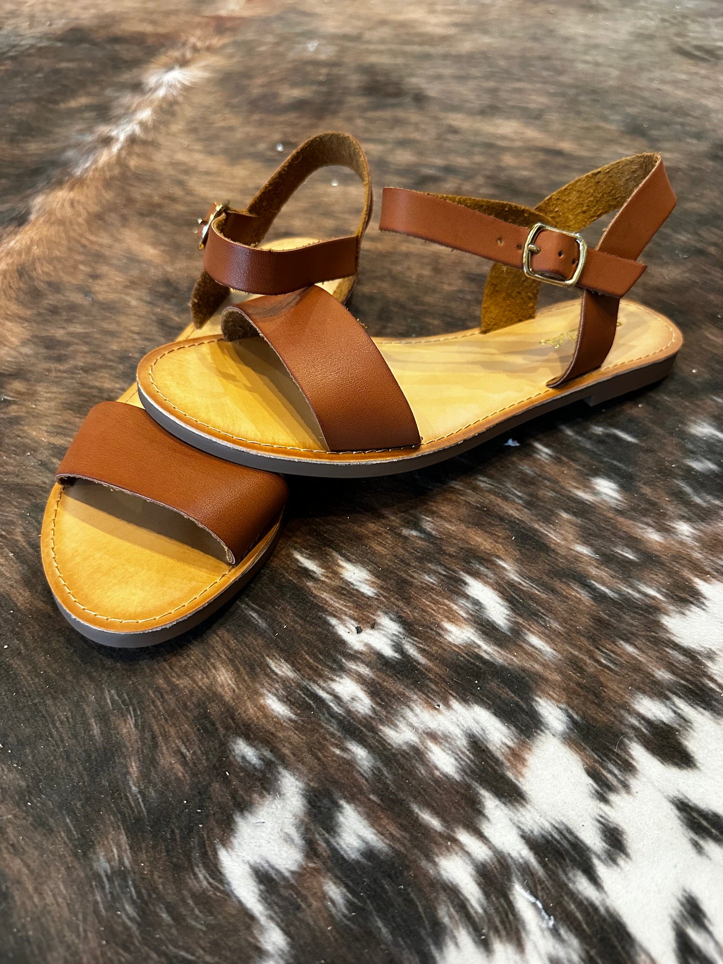 Gracie Sandals (Tan)