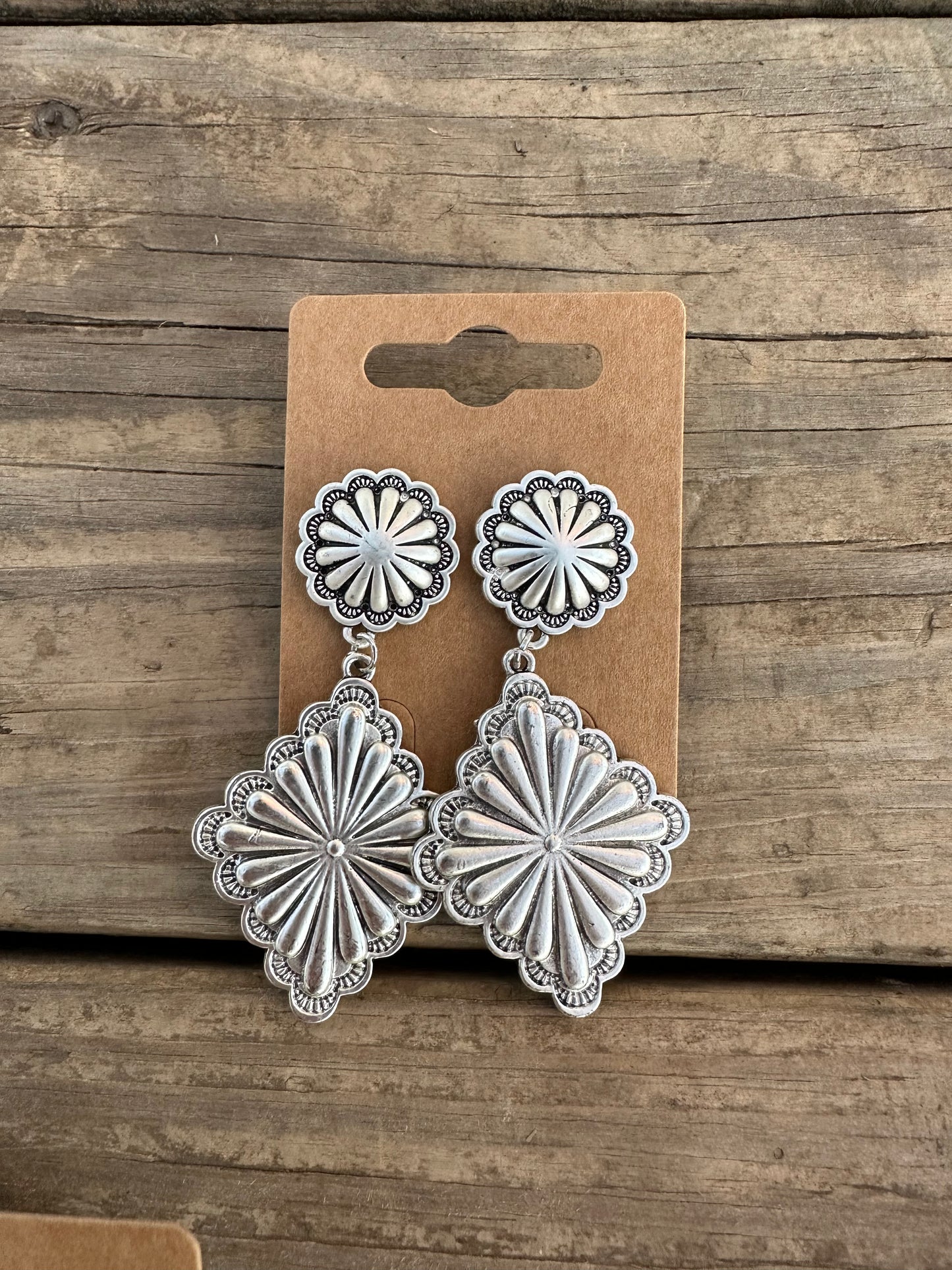 Diamond concho studs