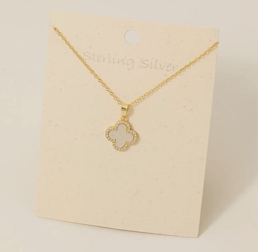Clover Pendent Necklace