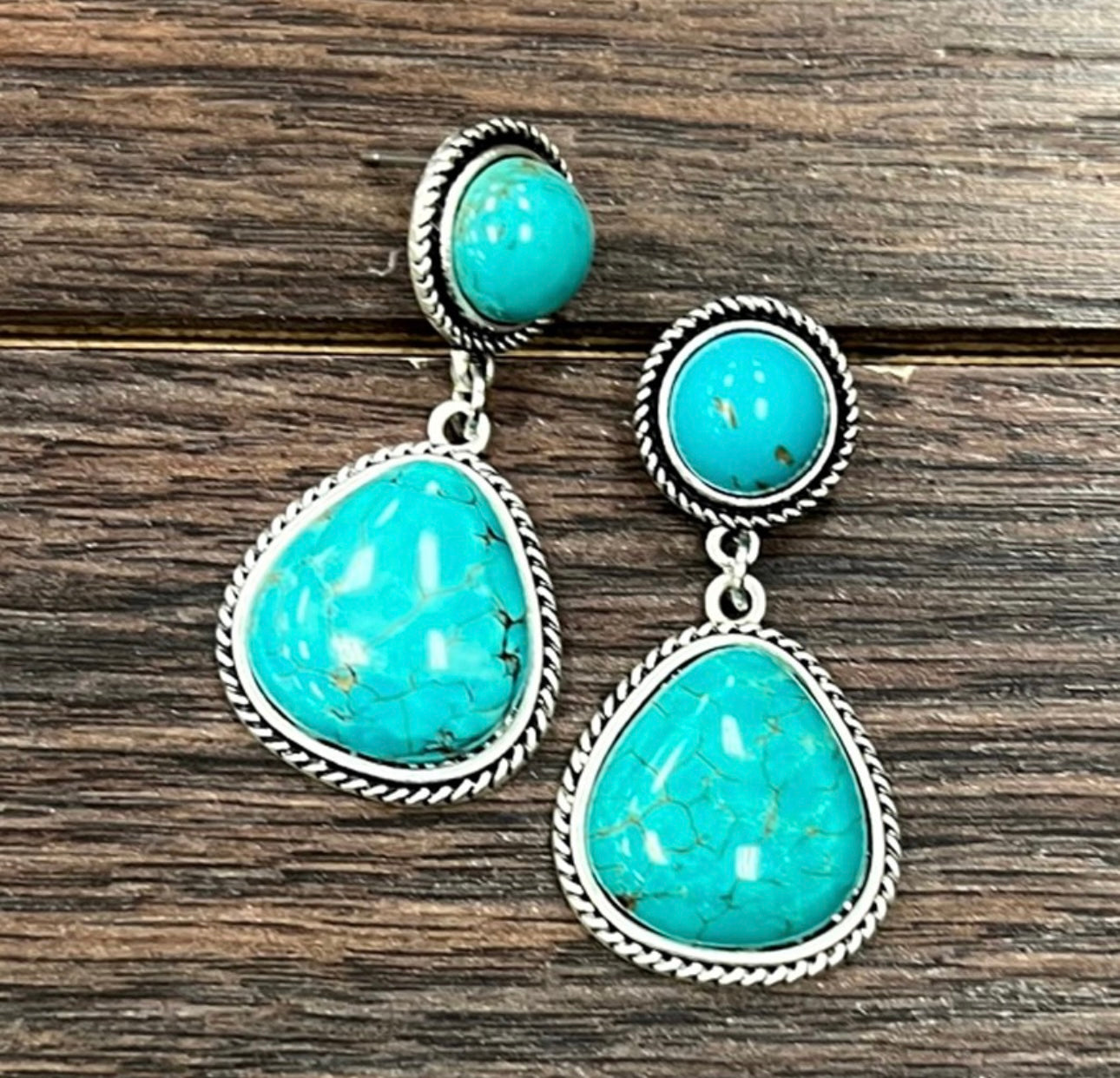 Turquoise stone earrings